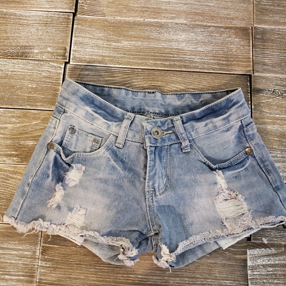 Levi's Pants - Levi's Short Shorts